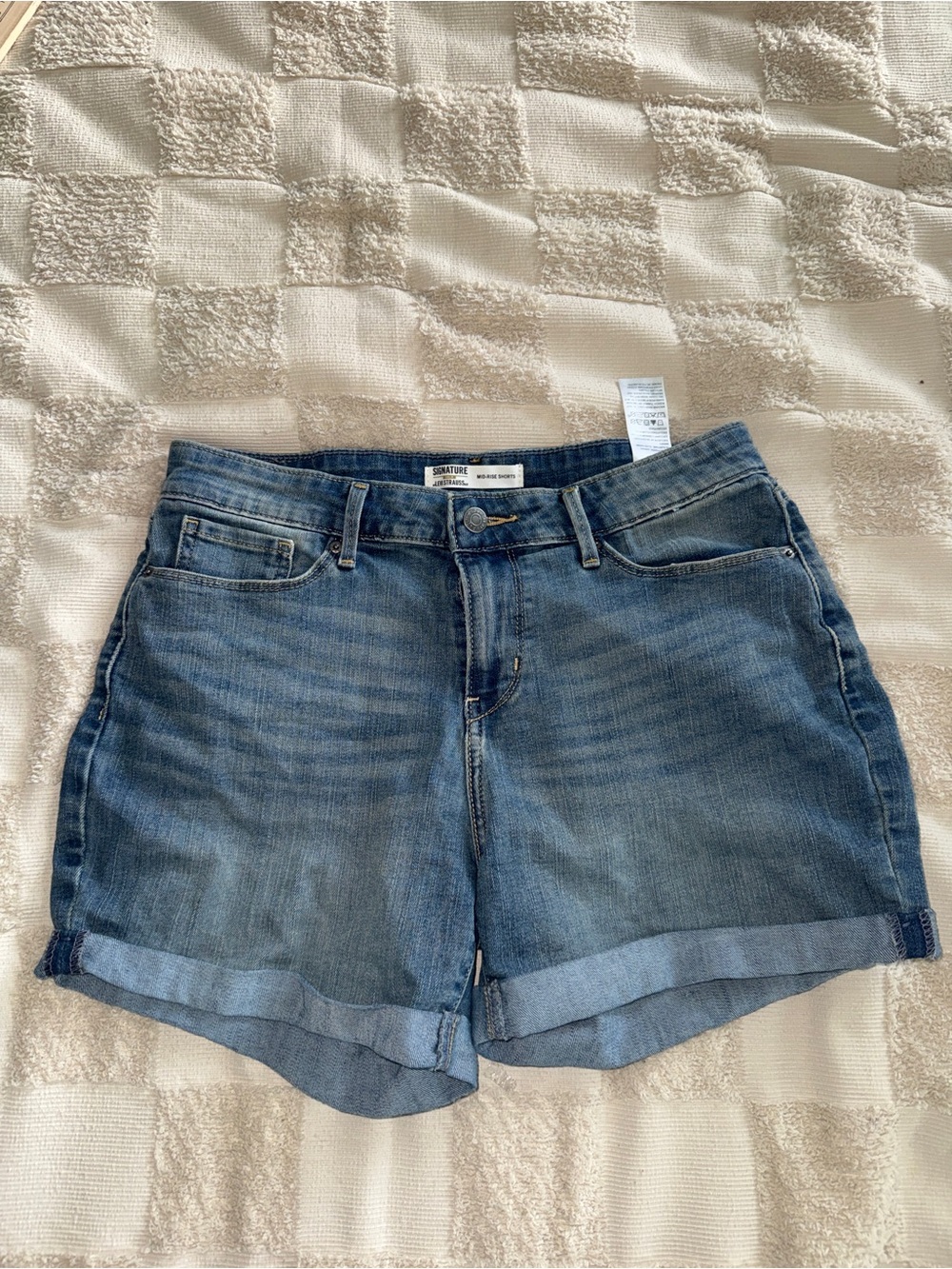 Signature‎ Gold by Levi Strauss Mid-Rise Shorts size 8/29